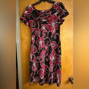 S.L.Fashions Red & Black Floral Dress Slight Cowl Neck and Ruffled Sleeve Sz 14